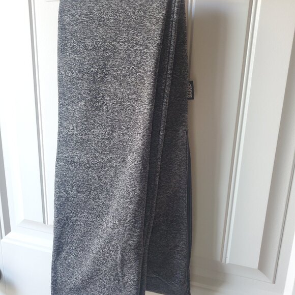 🧣🐕 Barkbox "The Essential Infinity Scarf" for Dog Walking - Picture 5 of 5